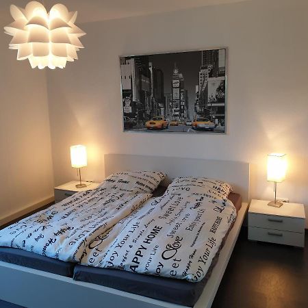 Andinas Ferienwohnung In Ruhiger Lage Direkt Am Wald Wilnsdorf Eksteriør billede