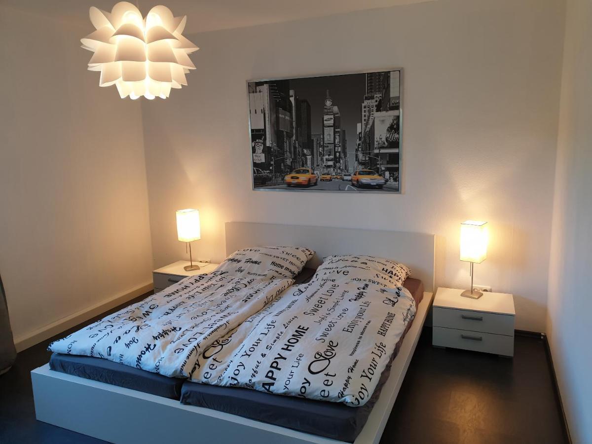 Andinas Ferienwohnung In Ruhiger Lage Direkt Am Wald Wilnsdorf Eksteriør billede