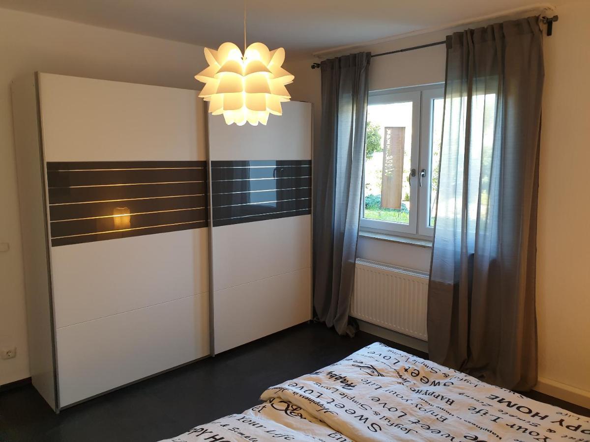 Andinas Ferienwohnung In Ruhiger Lage Direkt Am Wald Wilnsdorf Eksteriør billede